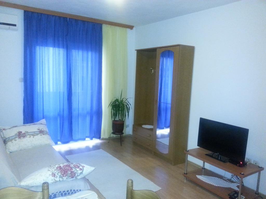 Apartments Dalmacija Podstrana Habitación foto